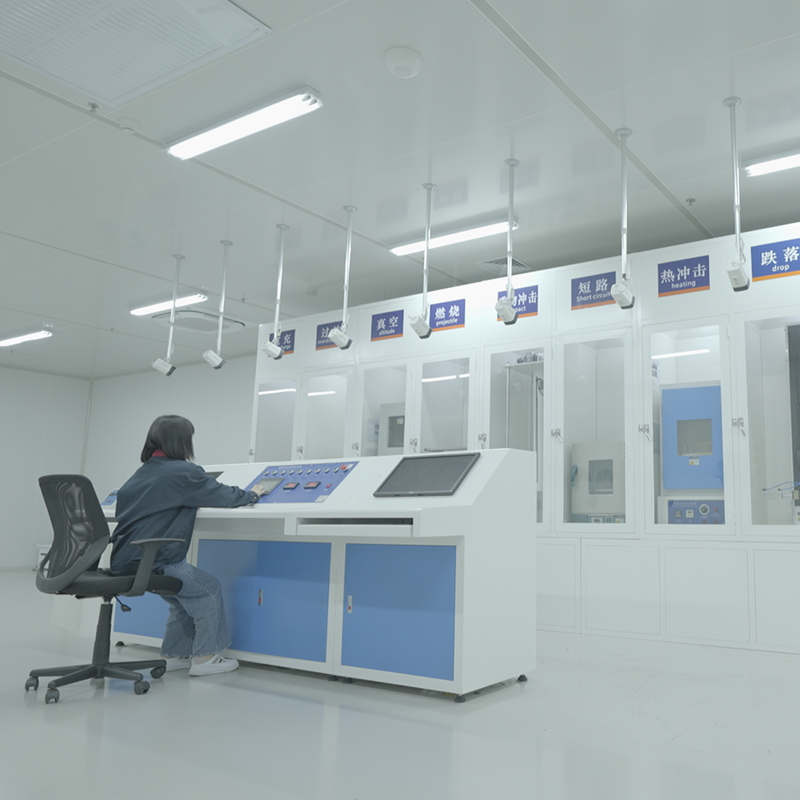 微型鋰離子電池設(shè)備